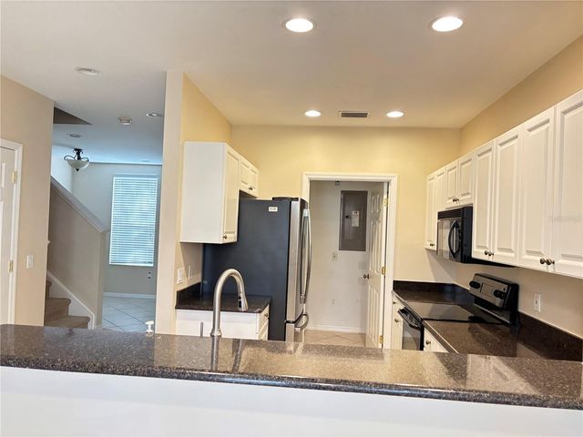 5641 WHITEHEAD STREET, Bradenton, FL 34203