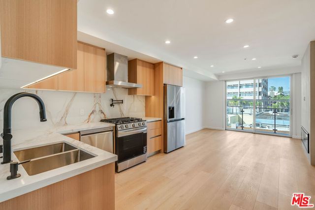 1414 S Beverly Drive 302, Los Angeles, CA 90035