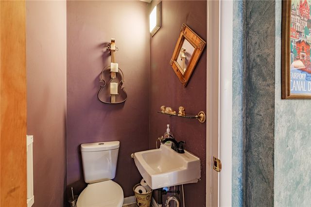 27 South Avenue, Perinton, NY 14450