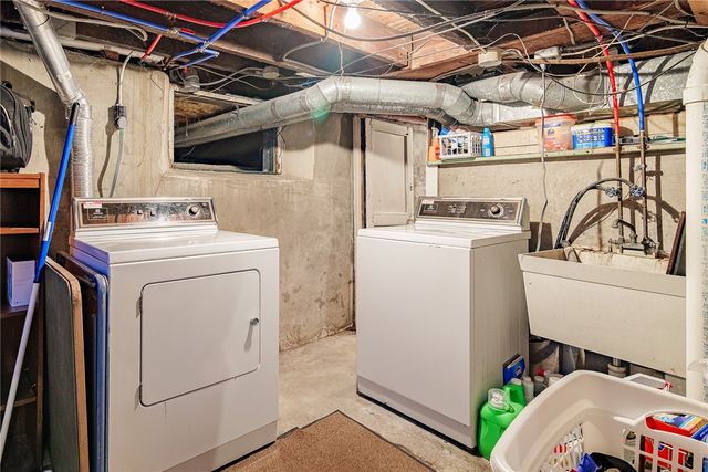 27 South Avenue, Perinton, NY 14450