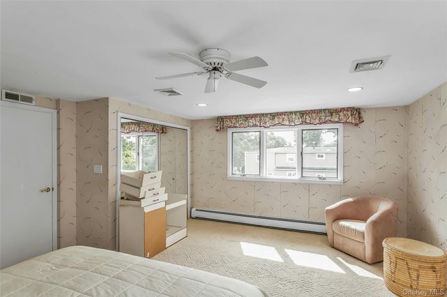 472 Chelsea Avenue, West Babylon, NY 11704