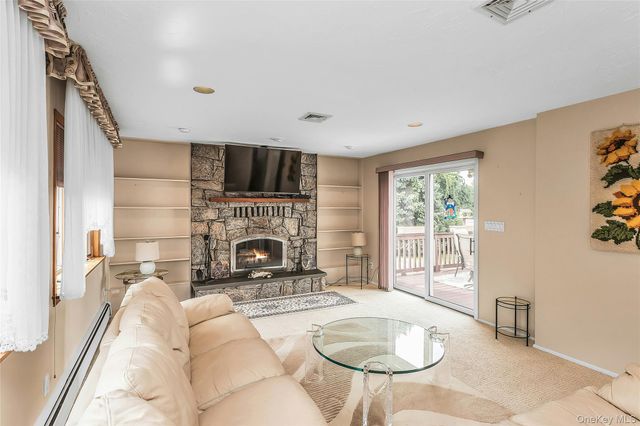 472 Chelsea Avenue, West Babylon, NY 11704