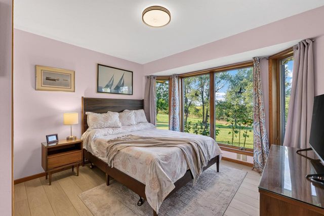 3129 Keithbridge Circle, Mount Horeb, WI 53572