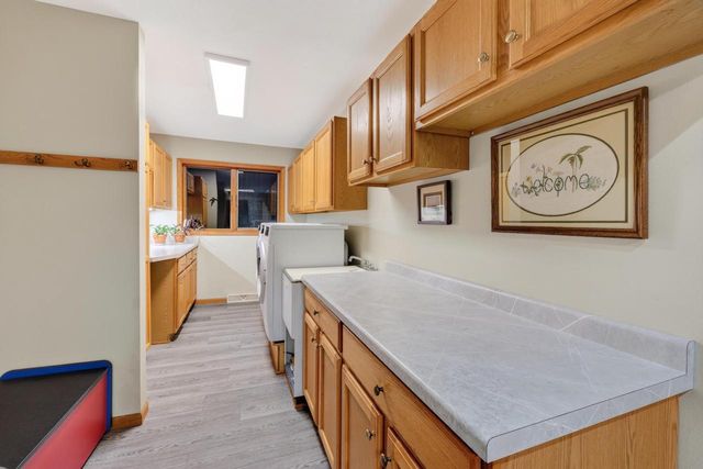 3129 Keithbridge Circle, Mount Horeb, WI 53572
