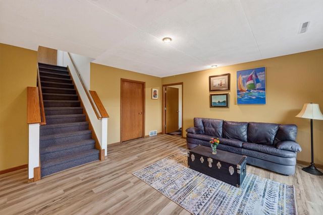 3129 Keithbridge Circle, Mount Horeb, WI 53572