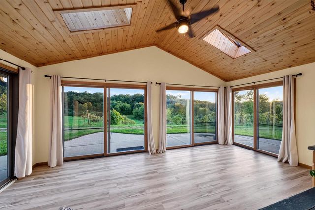3129 Keithbridge Circle, Mount Horeb, WI 53572