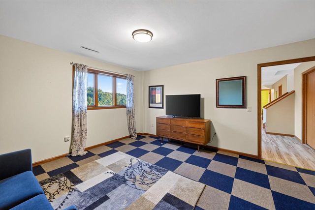 3129 Keithbridge Circle, Mount Horeb, WI 53572