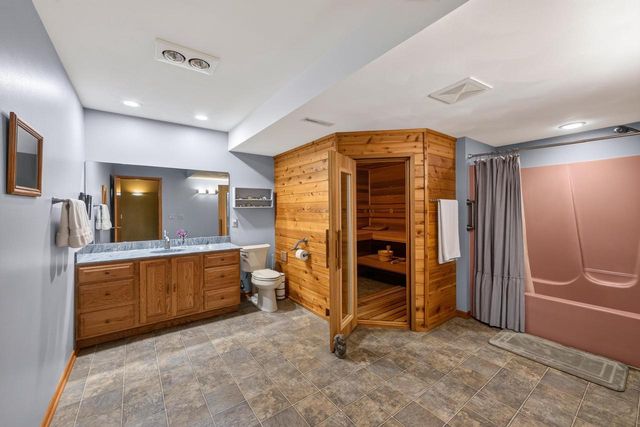3129 Keithbridge Circle, Mount Horeb, WI 53572