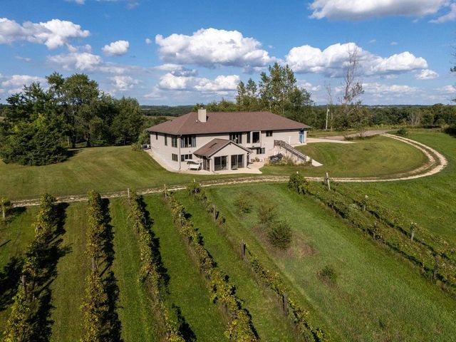 3129 Keithbridge Circle, Mount Horeb, WI 53572