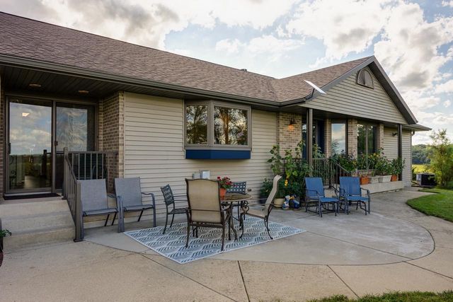 3129 Keithbridge Circle, Mount Horeb, WI 53572