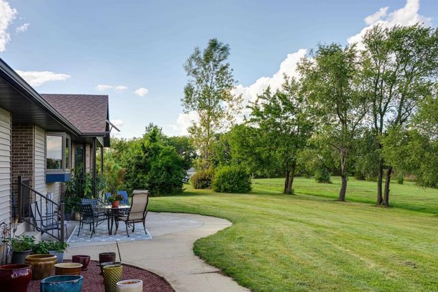 3129 Keithbridge Circle, Mount Horeb, WI 53572