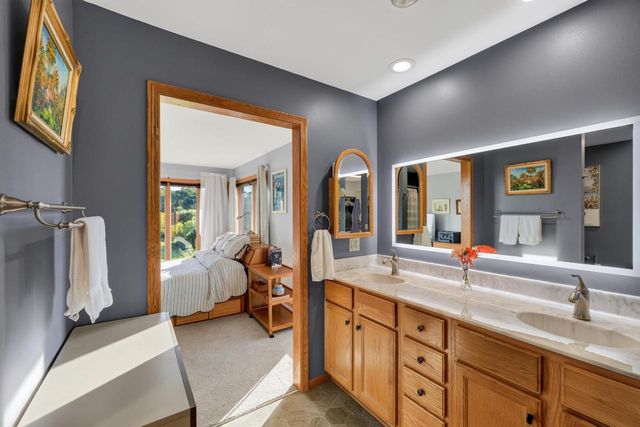 3129 Keithbridge Circle, Mount Horeb, WI 53572