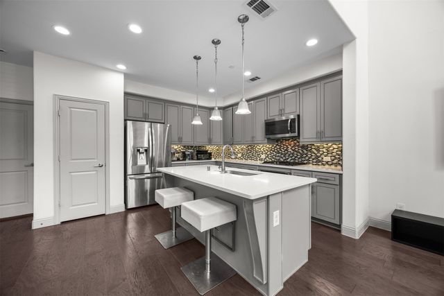 295 Scotia Street, Lewisville, TX 75056