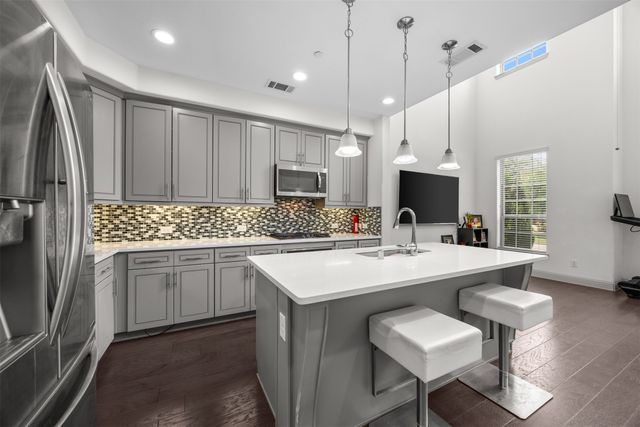 295 Scotia Street, Lewisville, TX 75056