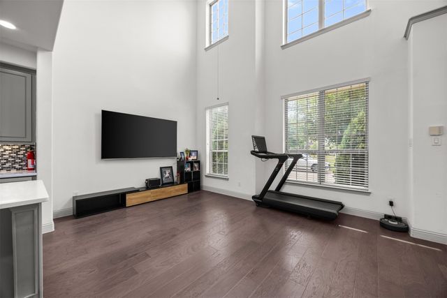 295 Scotia Street, Lewisville, TX 75056