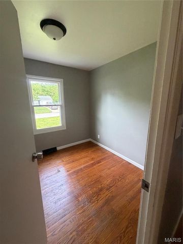 60 W Adams Drive, Cahokia, IL 62206