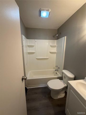 60 W Adams Drive, Cahokia, IL 62206