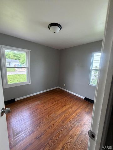 60 W Adams Drive, Cahokia, IL 62206