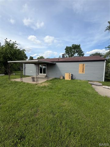 60 W Adams Drive, Cahokia, IL 62206