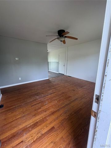 60 W Adams Drive, Cahokia, IL 62206