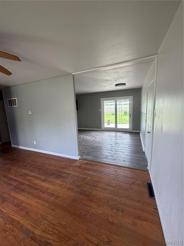 60 W Adams Drive, Cahokia, IL 62206