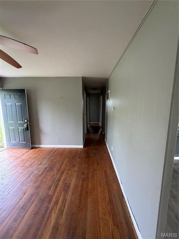 60 W Adams Drive, Cahokia, IL 62206