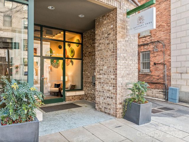 21 Battery Park Avenue 702, Asheville, NC 28801