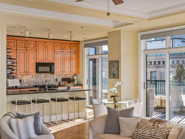 21 Battery Park Avenue 702, Asheville, NC 28801