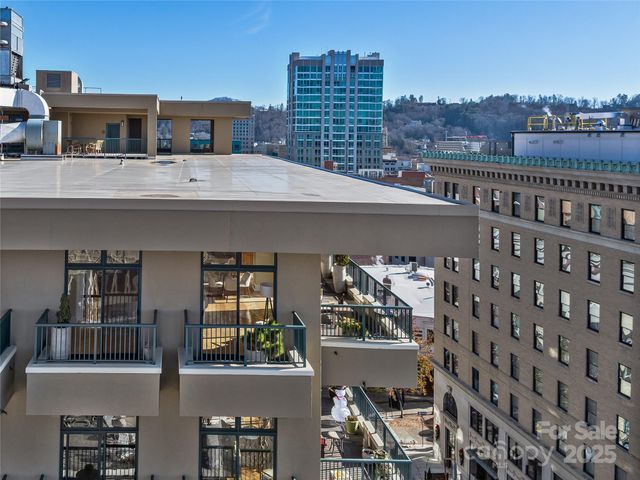 21 Battery Park Avenue 702, Asheville, NC 28801