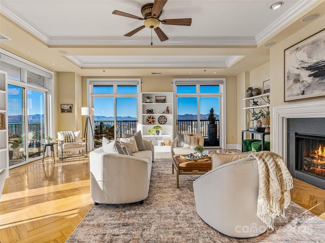 21 Battery Park Avenue 702, Asheville, NC 28801