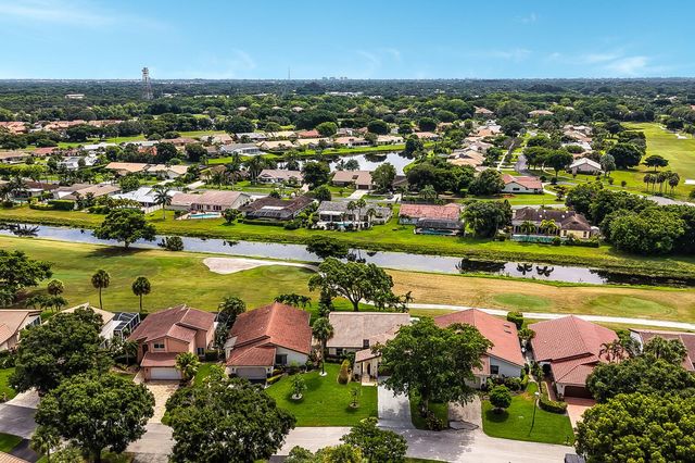 5569 Lakeview Mews Drive, Boynton Beach, FL 33437