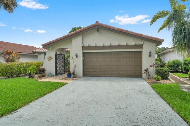 5569 Lakeview Mews Drive, Boynton Beach, FL 33437