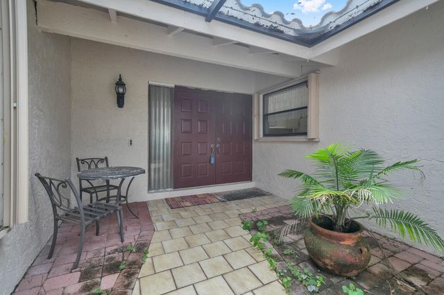 5569 Lakeview Mews Drive, Boynton Beach, FL 33437