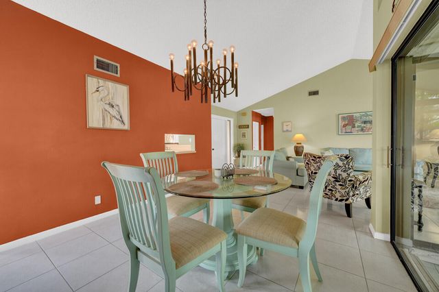 5569 Lakeview Mews Drive, Boynton Beach, FL 33437