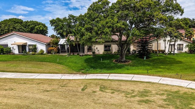 5569 Lakeview Mews Drive, Boynton Beach, FL 33437