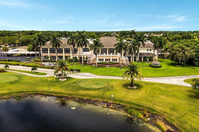 5569 Lakeview Mews Drive, Boynton Beach, FL 33437