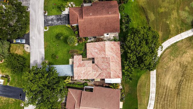 5569 Lakeview Mews Drive, Boynton Beach, FL 33437