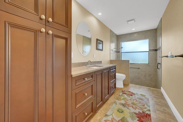 5569 Lakeview Mews Drive, Boynton Beach, FL 33437