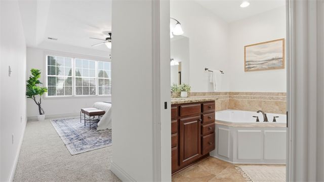 2749 Shadowrock Court, Hampton, PA 15044