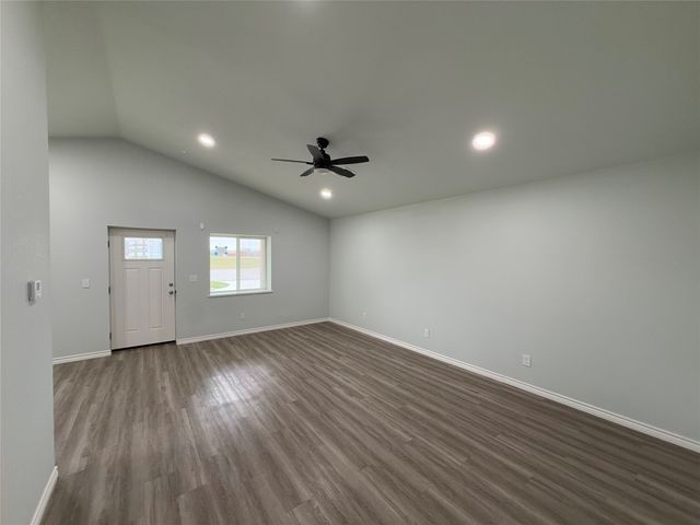 303 Ussery Street, Bowie, TX 76230