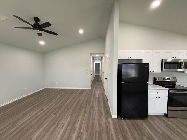 303 Ussery Street, Bowie, TX 76230