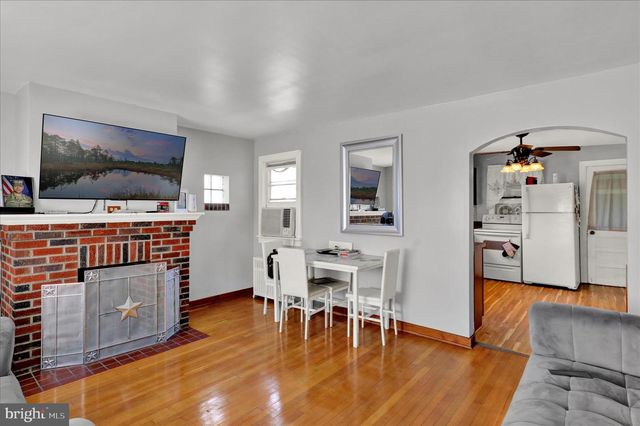 4011 KUTZTOWN RD, Temple, PA 19560