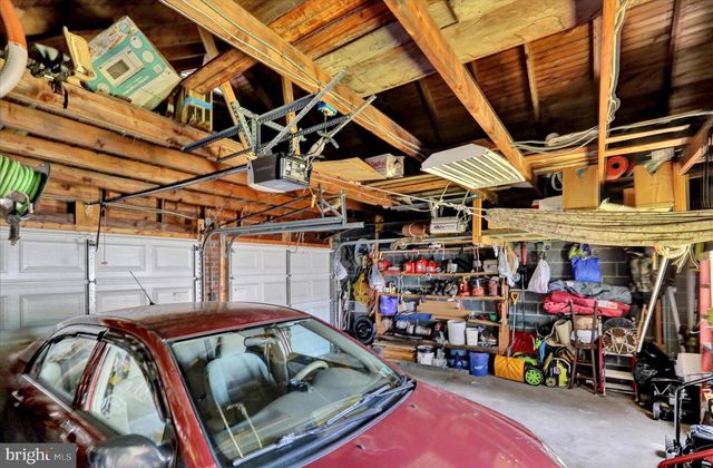 4011 KUTZTOWN RD, Temple, PA 19560