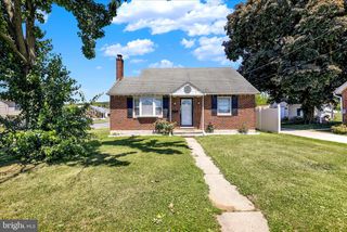 4011 KUTZTOWN RD, Temple, PA 19560