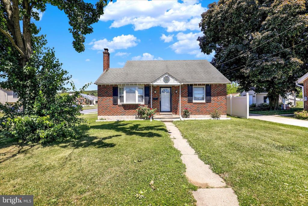 4011 KUTZTOWN RD, Temple, PA 19560