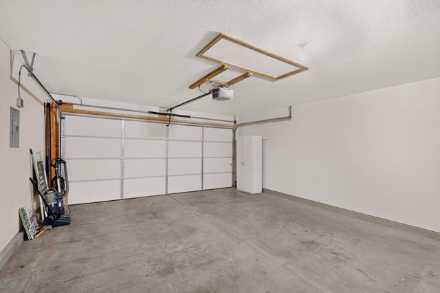 4909 Sereno Drive NE, Albuquerque, NM 87111