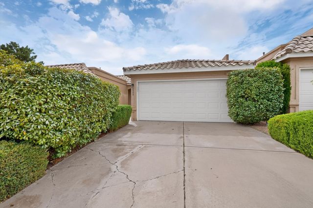 4909 Sereno Drive NE, Albuquerque, NM 87111