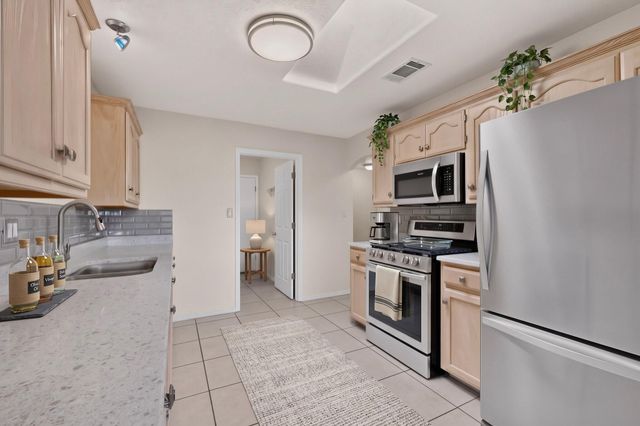 4909 Sereno Drive NE, Albuquerque, NM 87111