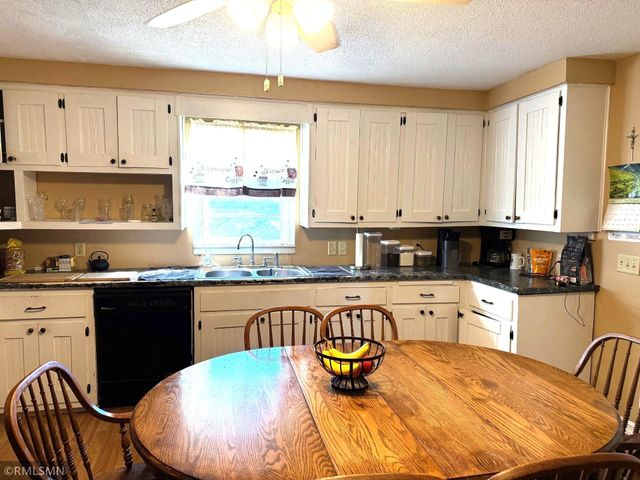 31925 Paul Avenue, Bigelow Twp, MN 56187