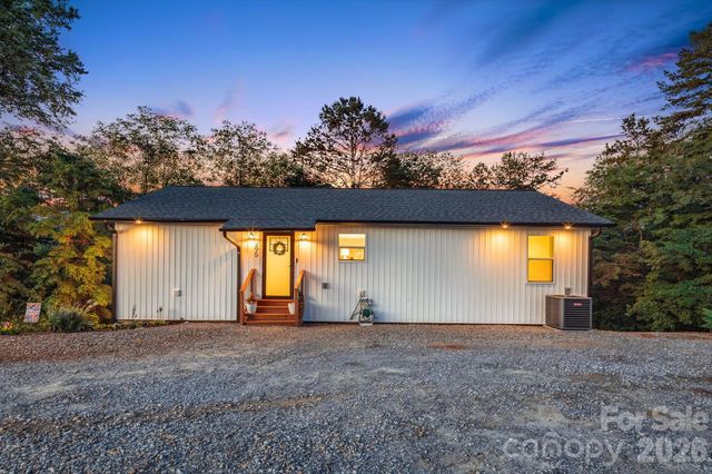 295 Penland Street, Clyde, NC 28721